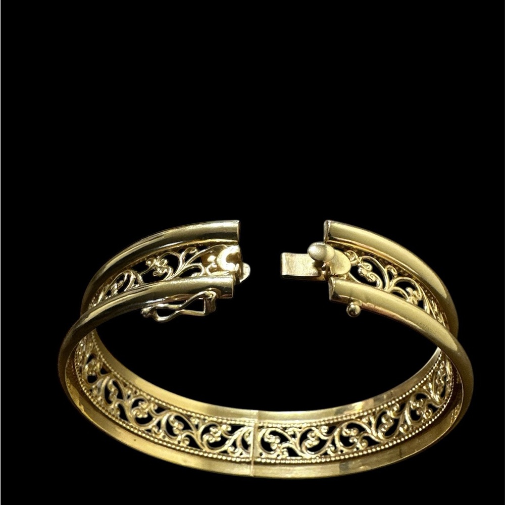 14K 13g Elegant Gold Filigree Bangle Bracelet